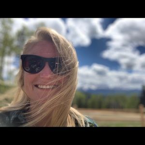 Meet your Posher, Britta